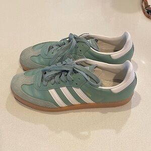 SOLD DO NOT BUY Adidas samba original green leather size men’s 6.5 / women’s 7.5